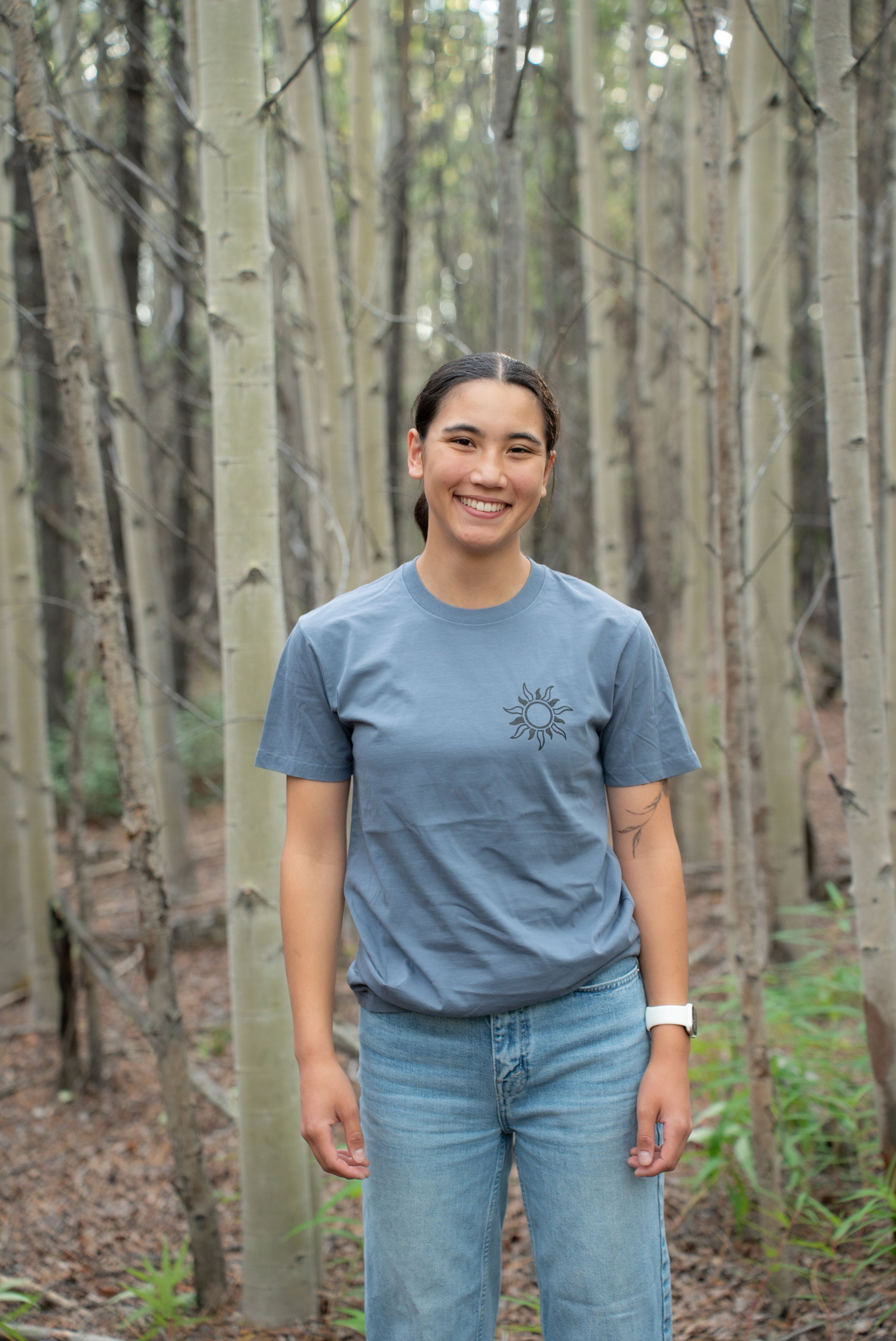 Unisex Grizzly Bear Tee - Faded Blue