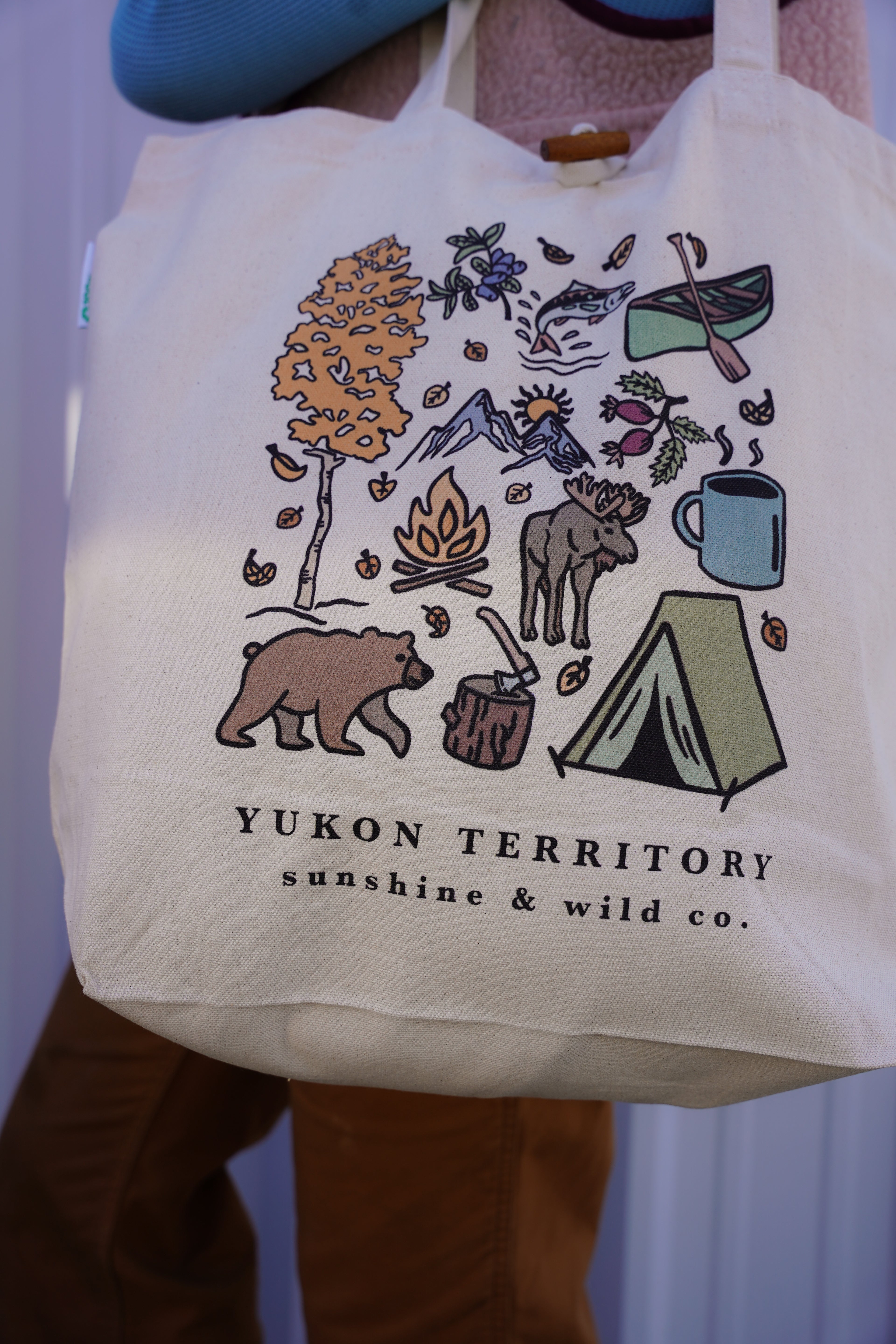 100% Recycled Jumbo Tote - Fall in the Yukon