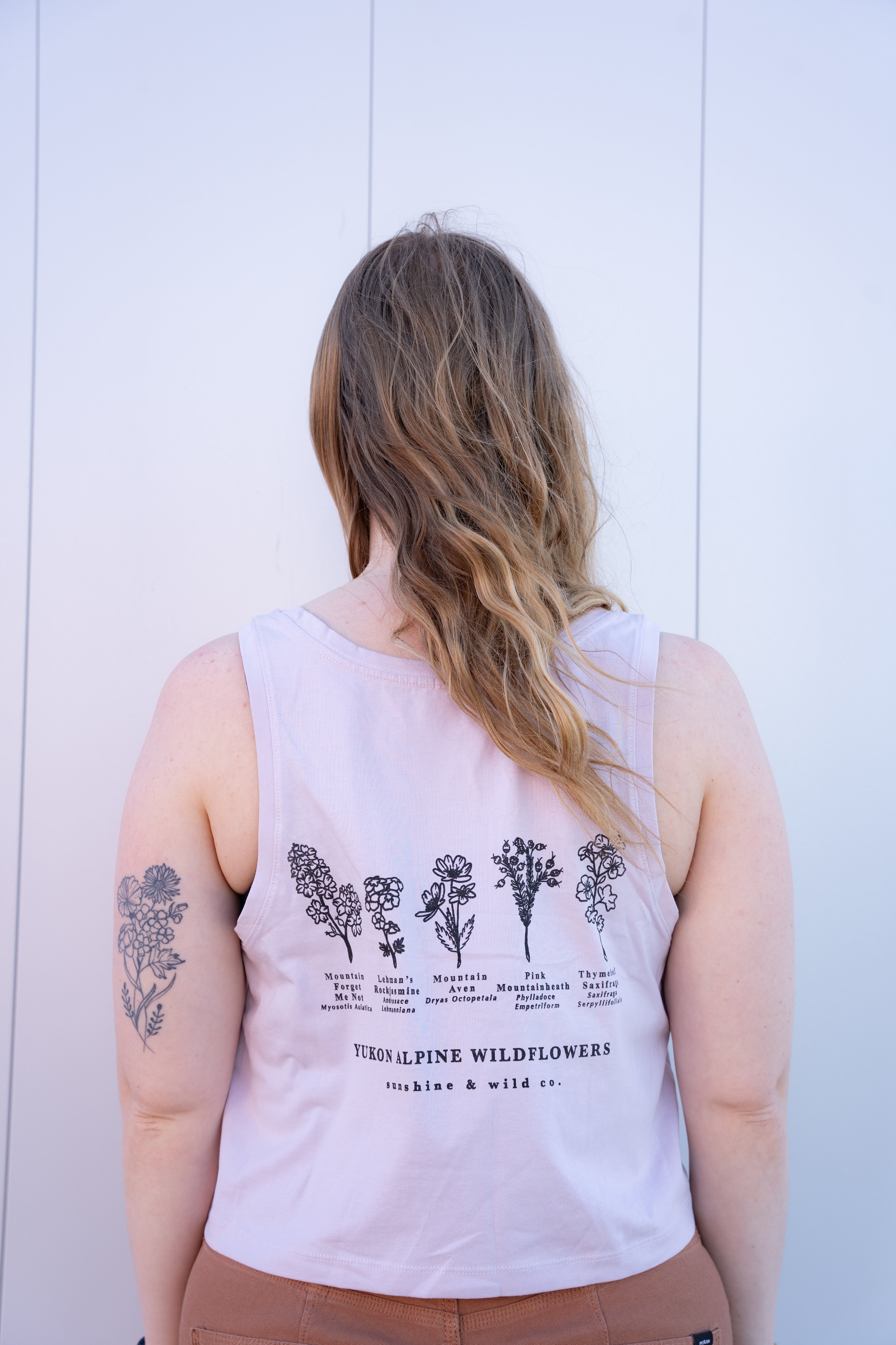 Women's Cropped Alpine Wildflowers Singlet - Lilac